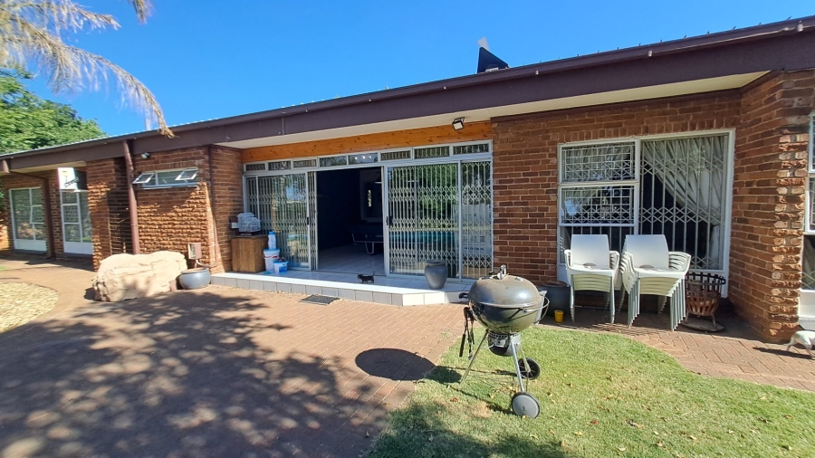 3 Bedroom Property for Sale in Heuwelsig Free State